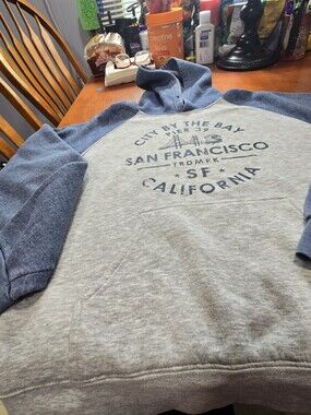 Ladiea San Francisco Graphic Raglan Hoodie - Gray & Blue